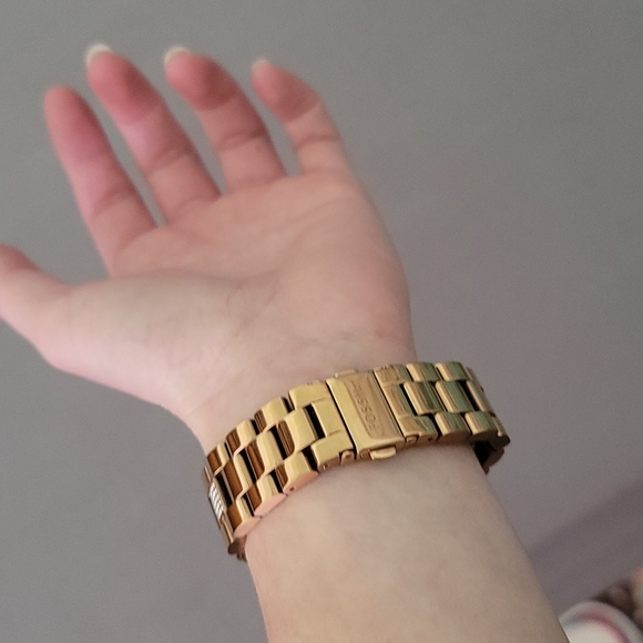 Fossil Smart Watch - Picture 7 of 9